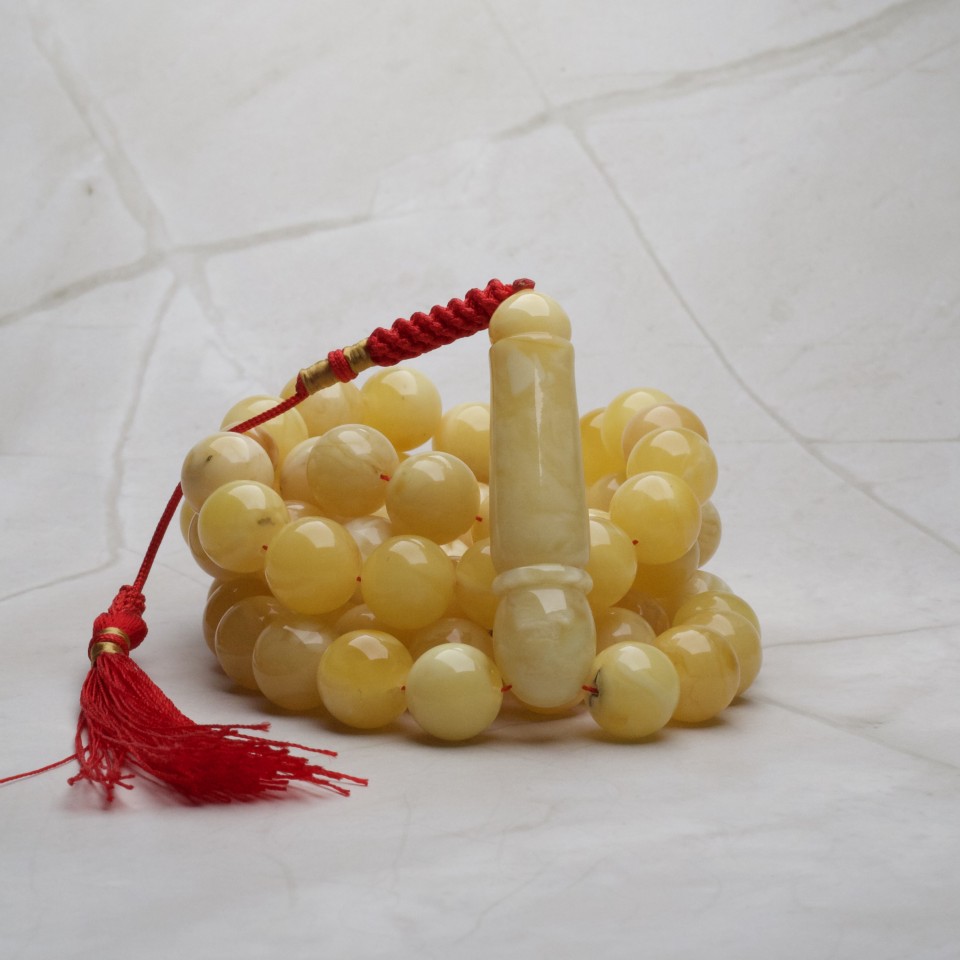AR00051 natural amber rosary